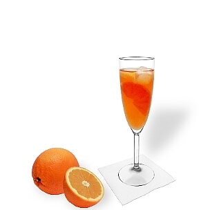 Aperol Spritz is a faintly bitter cocktail that goes down well with almost everybody.