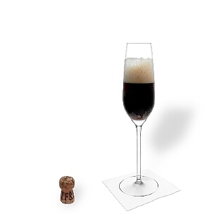 Black Velvet served in a champagne glass, the most common way of presenting that delicious aperitif cocktail.